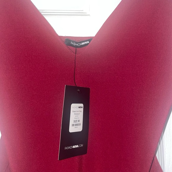 Maroon fashion nova body suit - Picture 3 of 3